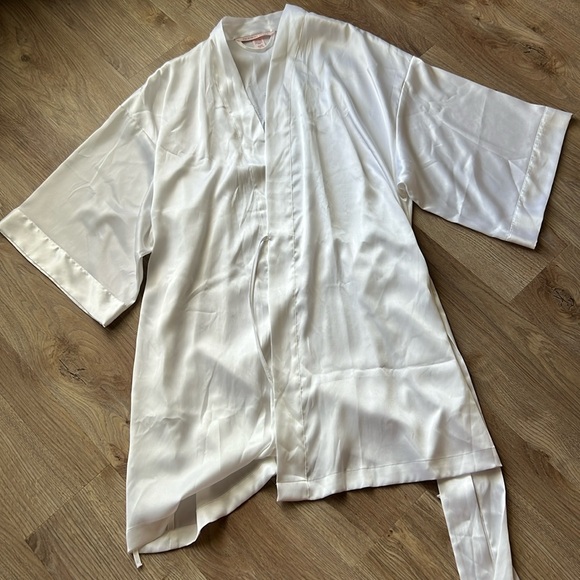 Victorias Secret OS Bride Robe - Picture 1 of 3